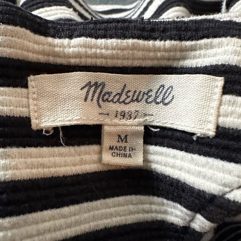 Madewell Black and White Striped Front Pocket Knit Top/Blouse Size M - Picture 7 of 7